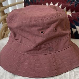 Lululemon bucket hat